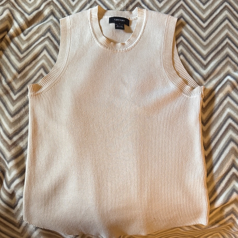 Karen Kane Women's Cream Sleeveless Top
